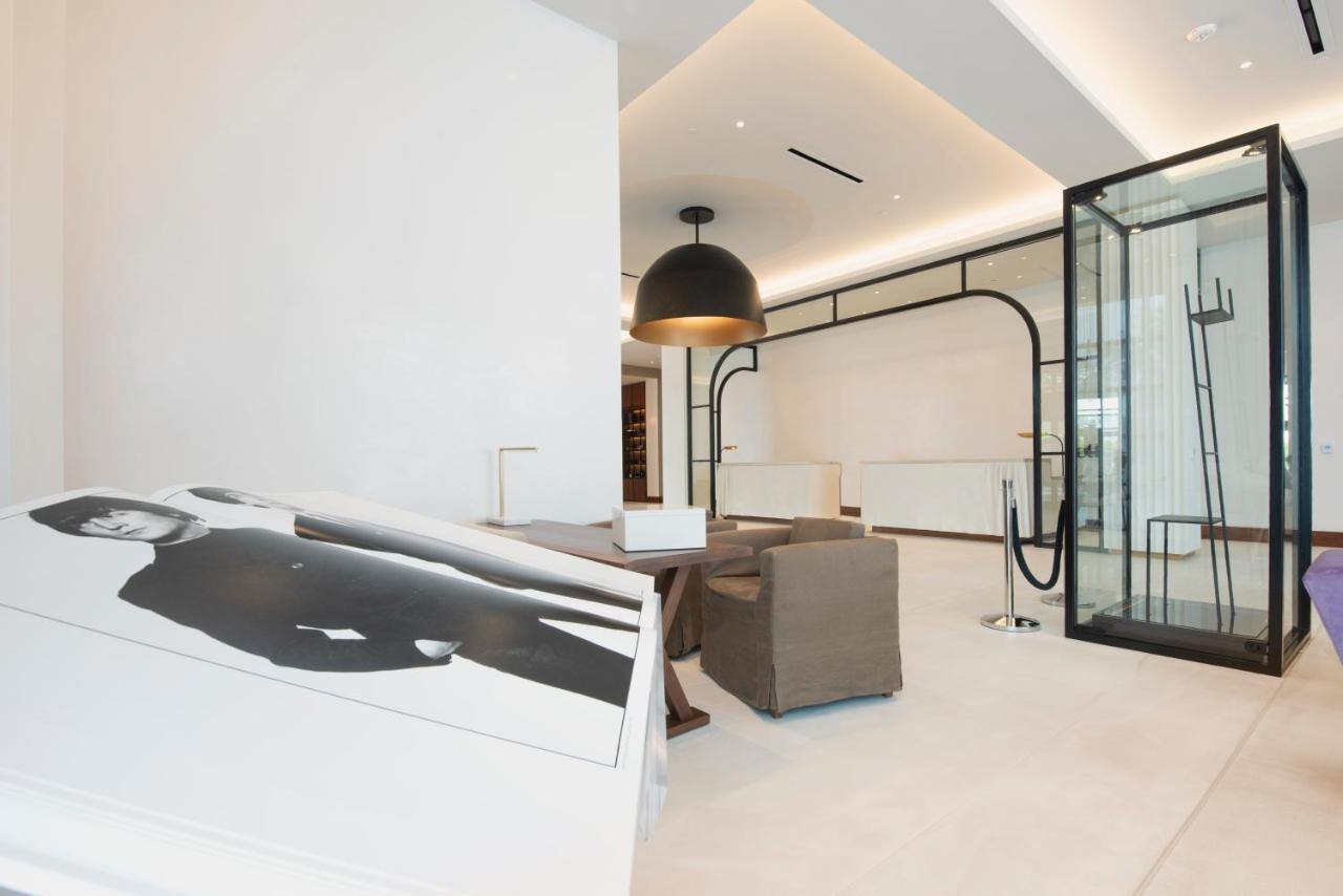 Ette Luxury Hotel & Spa Four Corners Esterno foto The interior of the new building