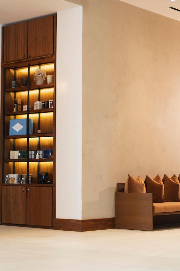 Ette Luxury Hotel & Spa Four Corners Esterno foto A wall with a polished plaster finish